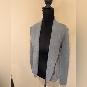 Banana Republic Women's Gray Open-Front Jacket with brown pleather zipper pocket